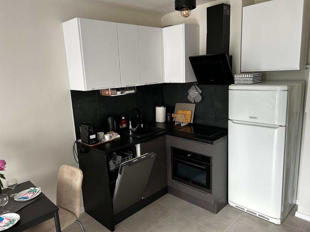 Sky Apartment Comfy Suite Pereca Варшава Экстерьер фото
